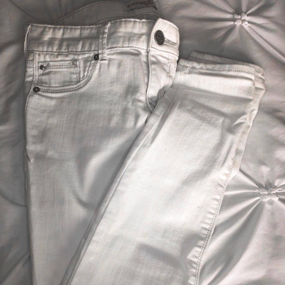 white low rise express jeans